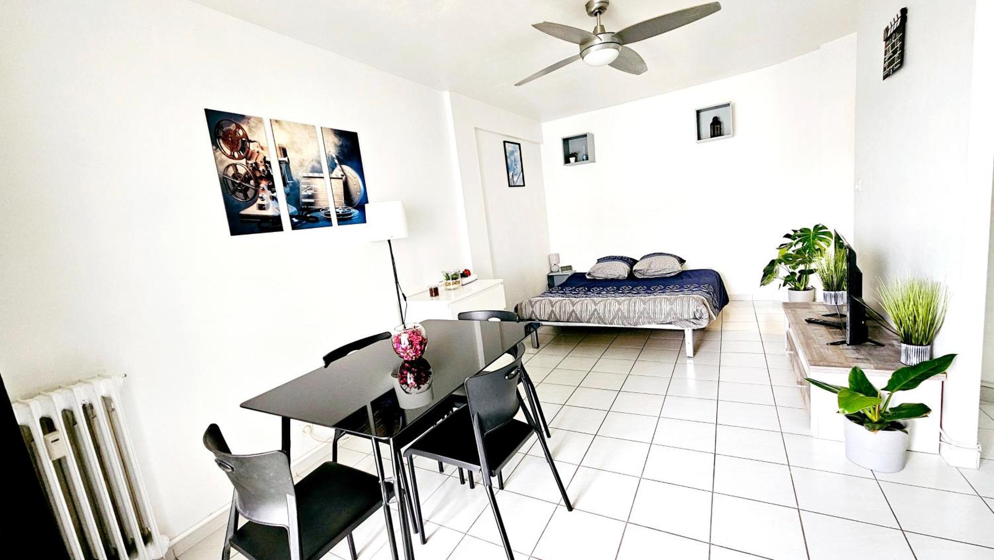 Charmant Studio Cannes Centre - Ideal Vacance Et Congres ภายนอก รูปภาพ